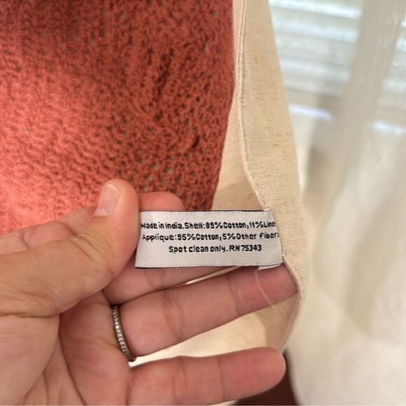 cupcakes & cashmere Ivory Linen White Rust Brown Crochet Pumpkins Table Runner - Picture 9 of 10